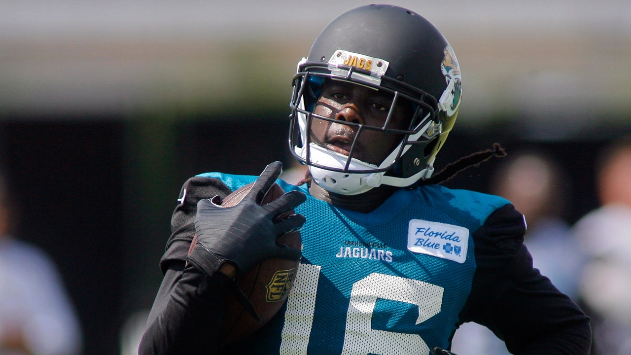 With injuries mounting, Denard Robinson getting chance to make mark